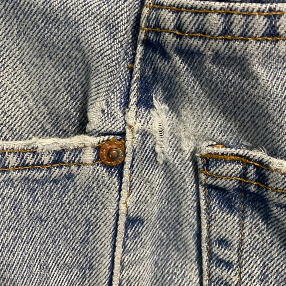 Levis 550 Relaxed Fit Jeans Mens 38x34 Light Wash Denim Blue 00550-4891 Vintage